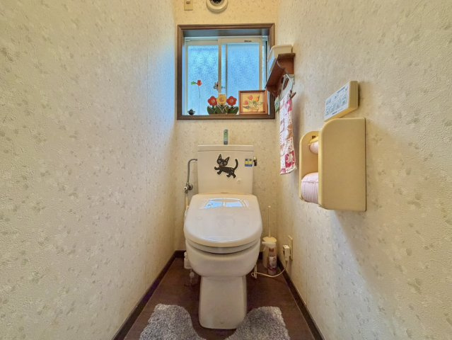 日立市南高野町中古物件のトイレ