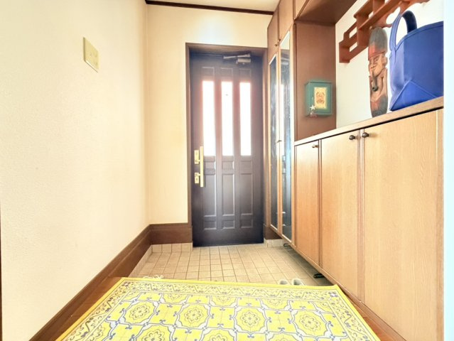 日立市南高野町中古物件の玄関