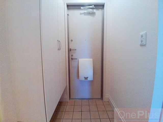 サニーレジデンスの玄関