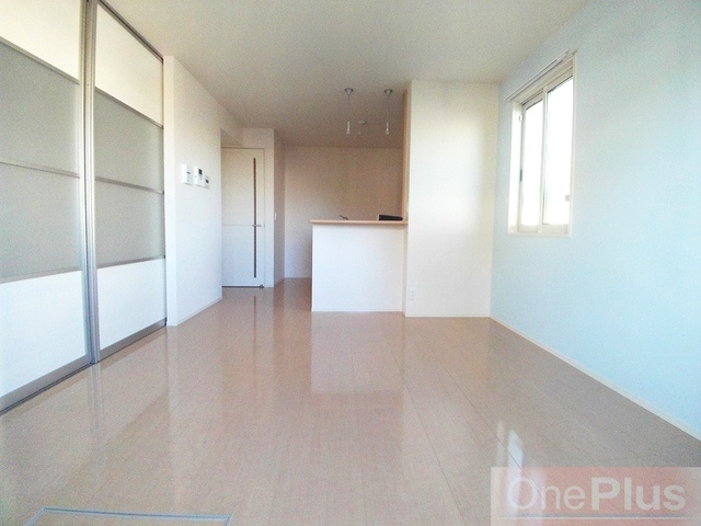 サニーレジデンスの洋室