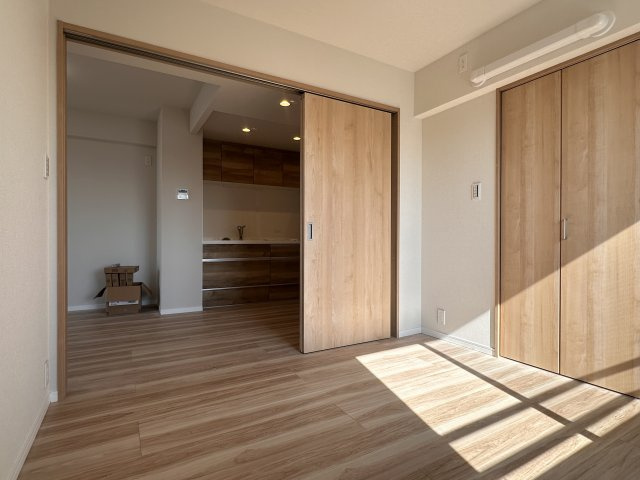 グーディッシュ谷塚の洋室