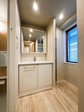 グーディッシュ谷塚の独立洗面台