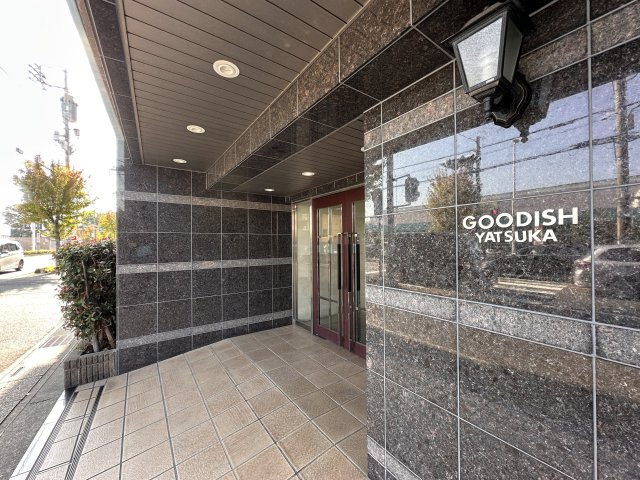 グーディッシュ谷塚のエントランス