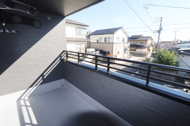 郡山市横塚5丁目　　４号棟　　　芳賀小学校、郡山第４中学区のバルコニー|※同社施工例