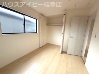 【洋室】 | 岐阜市手力町新築建売全2棟！最寄りの駅まで徒歩10分！長森南小学校徒歩9分！お車スペース2台可能！ | 岐阜市手力町新築建売全2棟！最寄りの駅まで徒歩10分！長森南小学校徒歩9分！お車スペース2台可能！