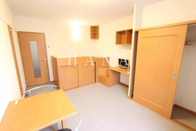 クレインヒルズの居間・リビング