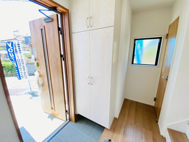 よかタウン／東区花立６丁目３期／１号棟の玄関