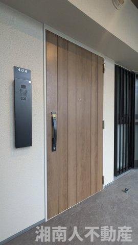 プレディア鵠沼橘ローレルコートの玄関|落ち着いた玄関です