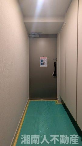 プレディア鵠沼橘ローレルコートの玄関|シンプルで使いやすい玄関です