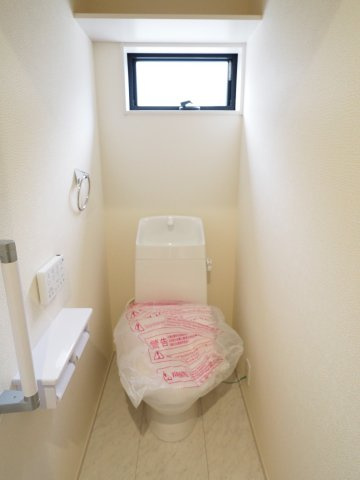 【トイレ】 | Livele Garden.S　野田町谷地第３　２号棟 | ★内覧予約で新米4kg★