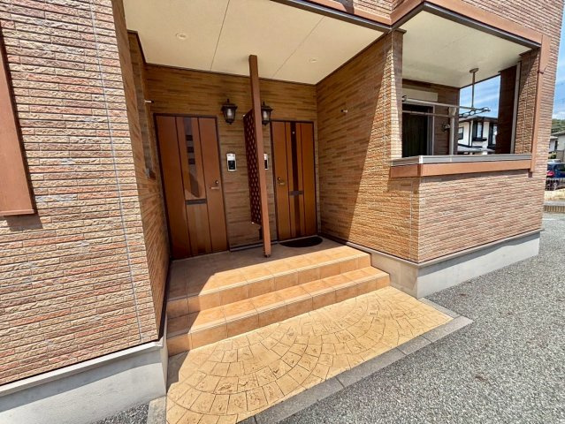 グランチャレットⅡのエントランス