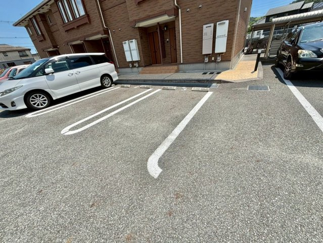 グランチャレットⅡの駐車場