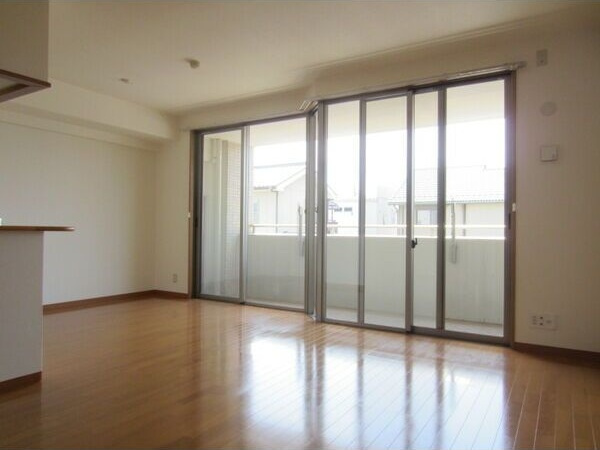 Aprecio　　　刈谷市近郊の賃貸はクラスホームの居間・リビング