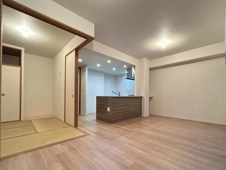 グランドパレス西宮武庫川の居間・リビング