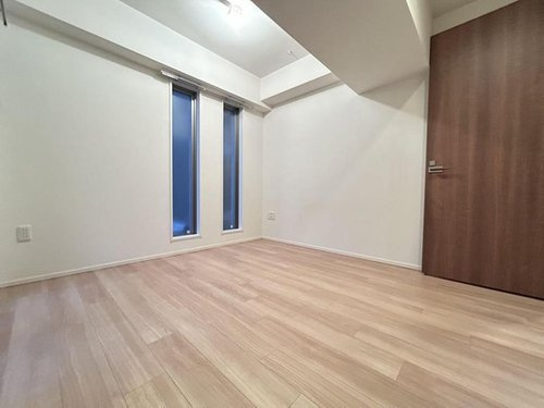 グランドパレス西宮武庫川の洋室