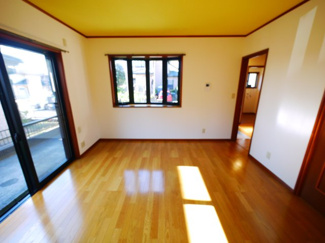 【洋室】 | 八街市八街ろ　中古戸建 | 内外リフォーム済み令和7年9月  オール電化・太陽光発電 上下水 スーパーセイミヤ徒歩約7分