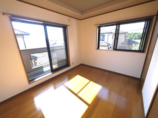 【洋室】 | 八街市八街ろ　中古戸建 | 内外リフォーム済み令和7年9月  オール電化・太陽光発電 上下水 スーパーセイミヤ徒歩約7分