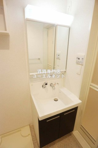 【独立洗面台】 | ベルアルモニー | 清潔感ある独立洗面台で毎日気持ちよく♪