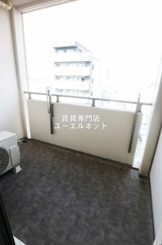 【バルコニー】 | ベルアルモニー | バルコニー付きで採光＆風通し良好！