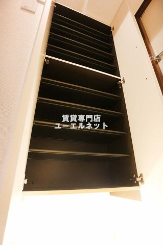 【設備】 | ベルアルモニー | 収納力たっぷりのシューズボックスで玄関すっきり！