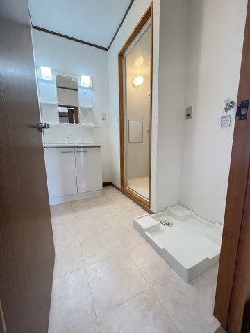 パウゼ・西の洗面所