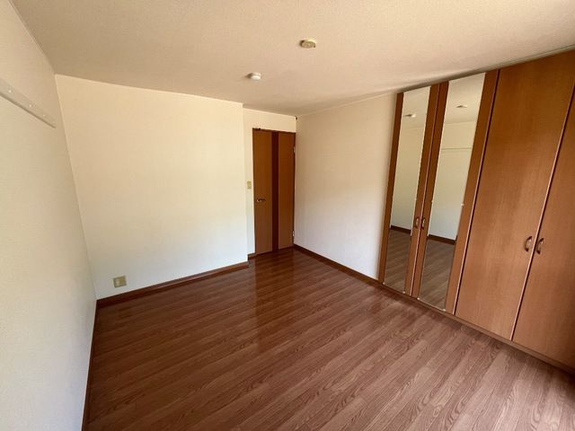 リープクレセントの洋室