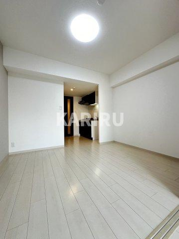 グランツ鶴見の居間・リビング