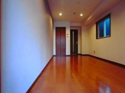 【居間・リビング】 | リスレーヌ蔵前 | 居間です