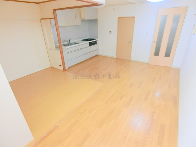 山王スカイマンションのエントランス