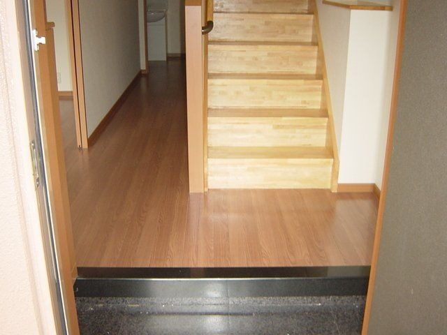 グレイスサンハイムⅡの玄関