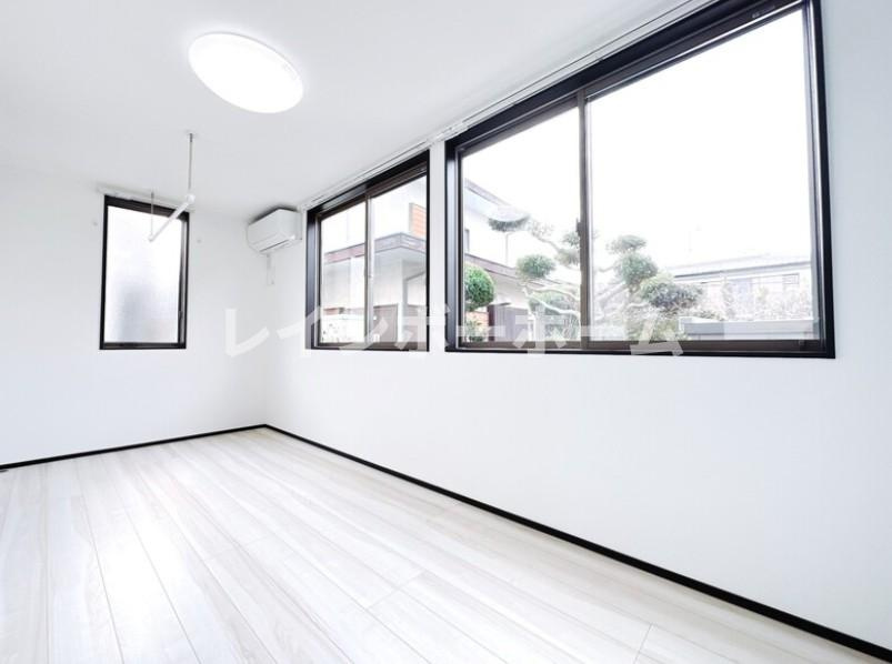 特典：仲介手数料が無料です!!の居間・リビング|ゆったり過ごせるリビングです