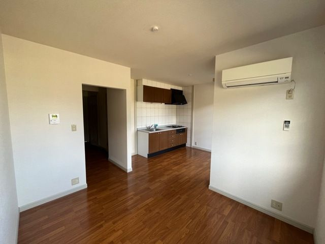 サンハイツ・ファインフェローの居間・リビング