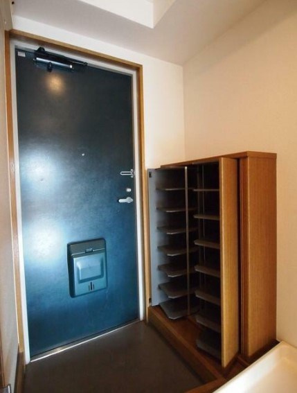 杉並区堀ノ内３丁目の賃貸マンションの玄関