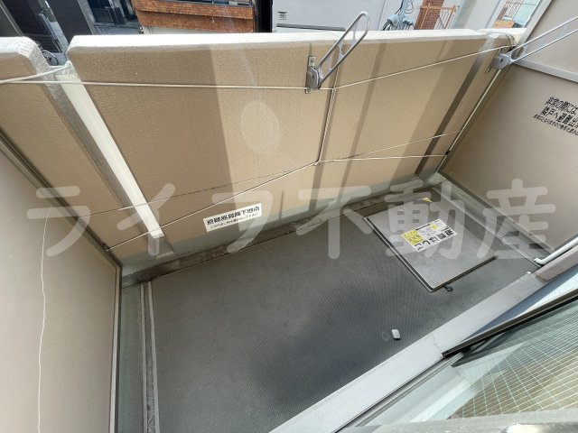 ヴェルドミール小阪のバルコニー|バルコニーからの眺めを楽しみながら食事をしませんか