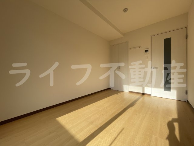 ヴェルドミール小阪の居間・リビング|使いやすい居間です