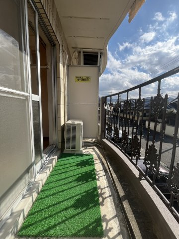 ピーチマンションのバルコニー