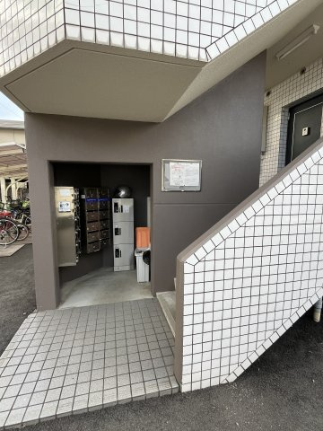 マンションカミュのエントランス