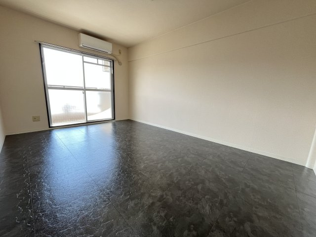 マンションカミュの居間・リビング