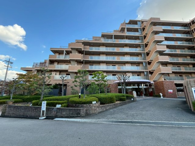 【外観】 | ソフィア泉ヶ丘パークヴェール | 東向きにつき日当り良好！たっぷりの陽光に包まれる明るい住まいになりますね！
ぜひ現地でお確かめください！