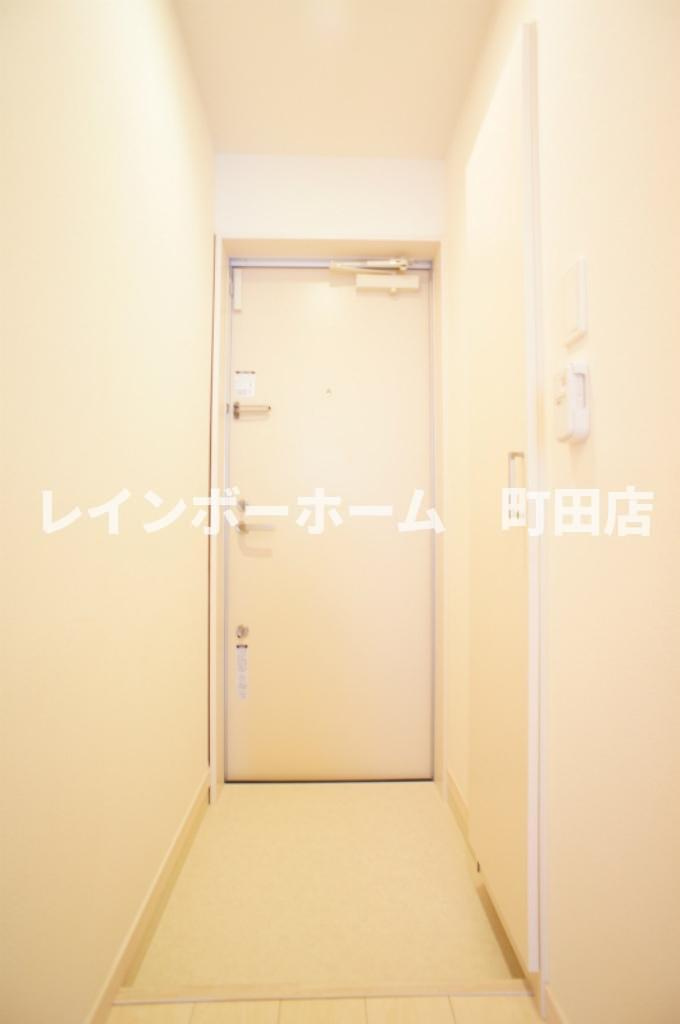 リブリ・Tsurugamine※初期費用分割あと払いサービス利用可能物件の玄関