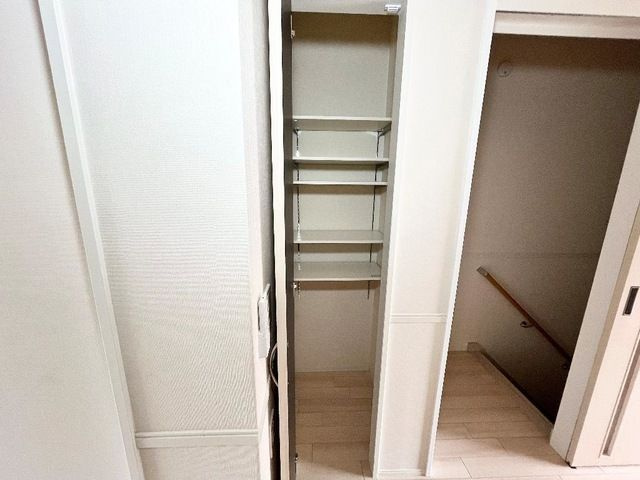 コスモスの居間・リビング