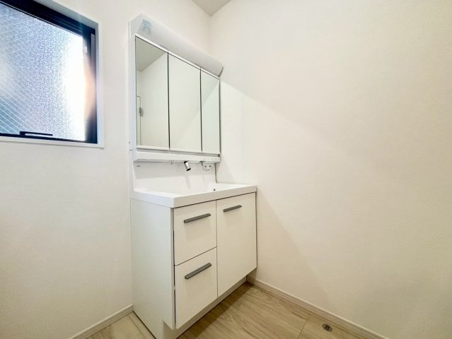 練馬区富士見台3丁目　新築戸建　残1棟の前面道路含む現地写真|現地写真

現地ご見学希望・資料請求などお気軽にお問い合わせ下さい！
03-5990-5201