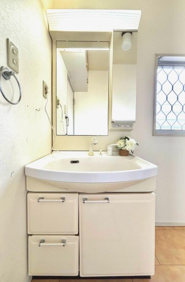 神戸市西区春日台8丁目の独立洗面台