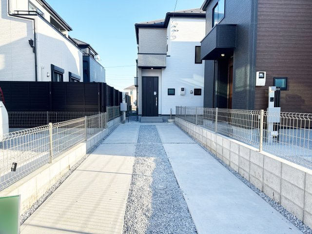 【駐車場】 | 富士見市水子　新築一戸建住宅　全6棟　(ふじみ野店) | カースペース2台分完備!!セカンドカーや来客時も安心！