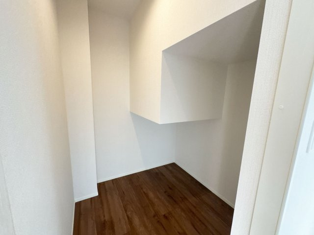 【収納】 | 富士見市水子　新築一戸建住宅　全6棟　(ふじみ野店) | キッチンまわりがすっきり片付く便利なパントリー！