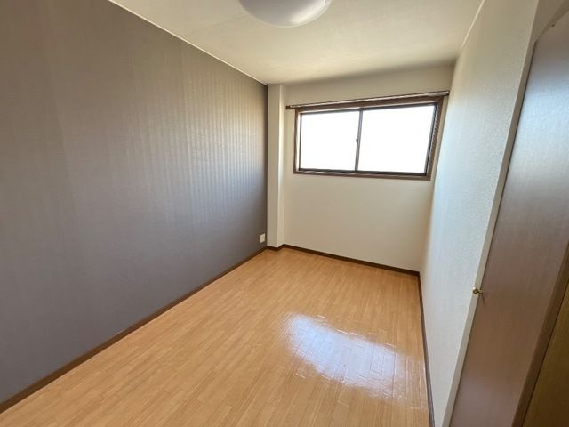 エトワールの洋室