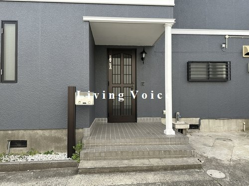 【エントランス】 | 【仲介手数料０円】相模原市中央区田名　中古一戸建て | 相模原市中央区田名　中古一戸建て
