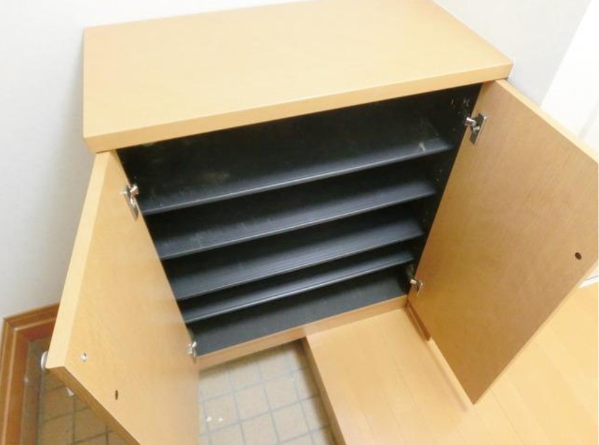 ソフィアテラス　ペット相談　楽器相談　駐車場1台無料の玄関