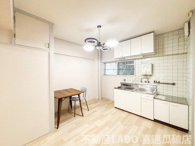 平野ハイツの居間・リビング