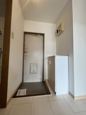 エクセレントシャトーの玄関